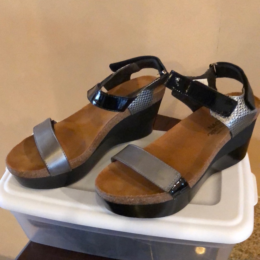 Naot Wedge Woman’s Shoe